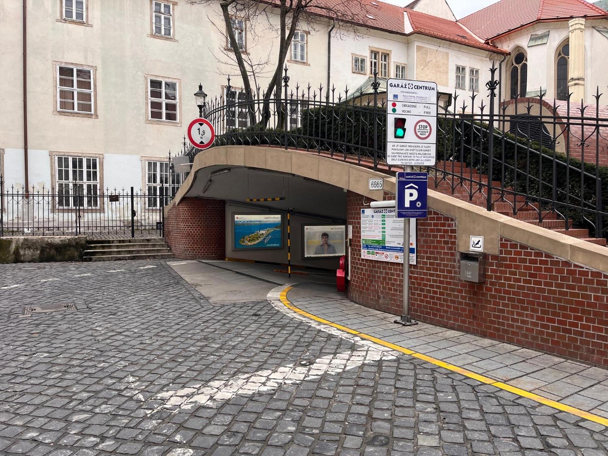 Revon Art-Deco Apartment Laurinska Bratislava Dış mekan fotoğraf