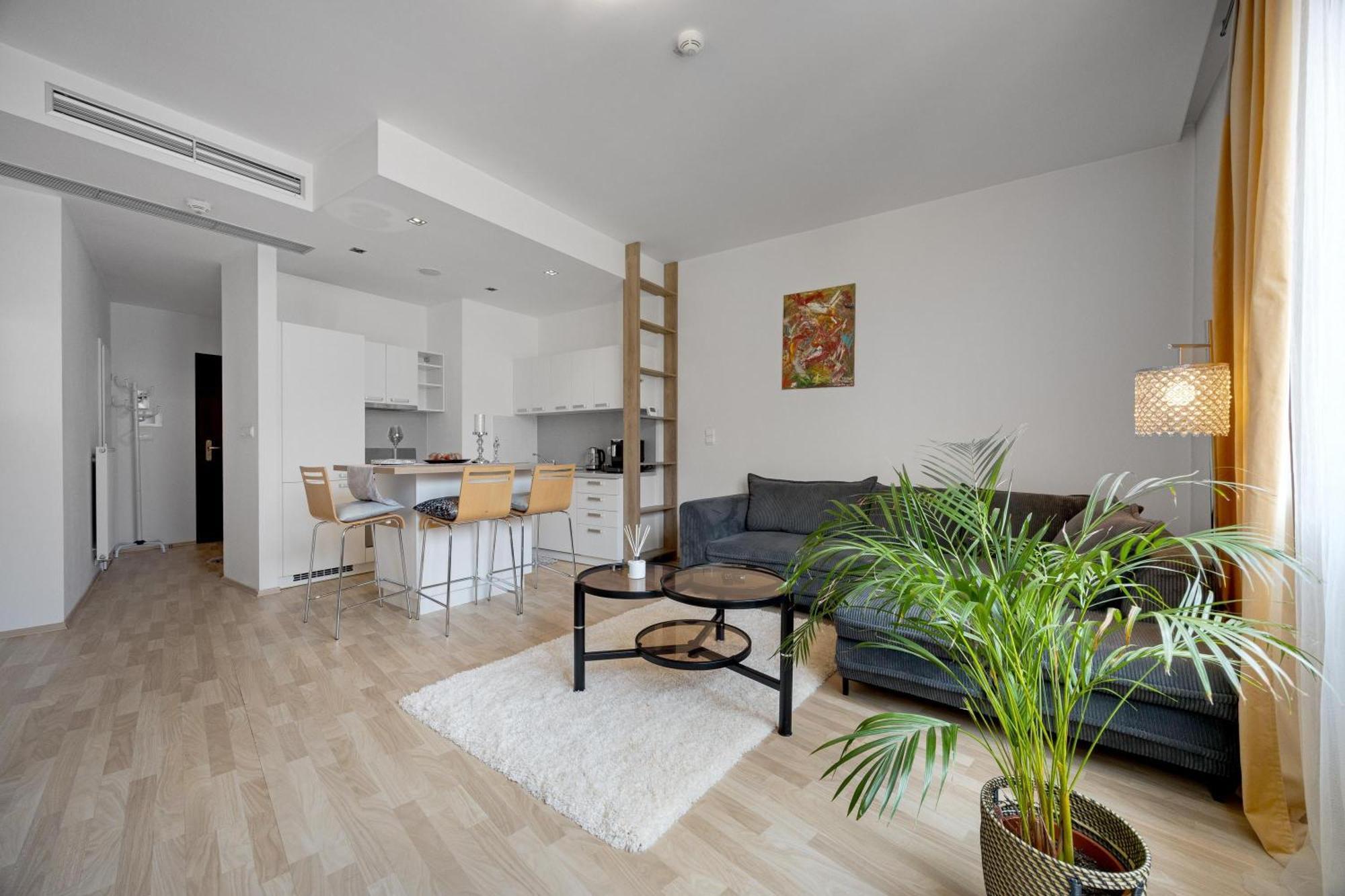 Revon Art-Deco Apartment Laurinska Bratislava Dış mekan fotoğraf