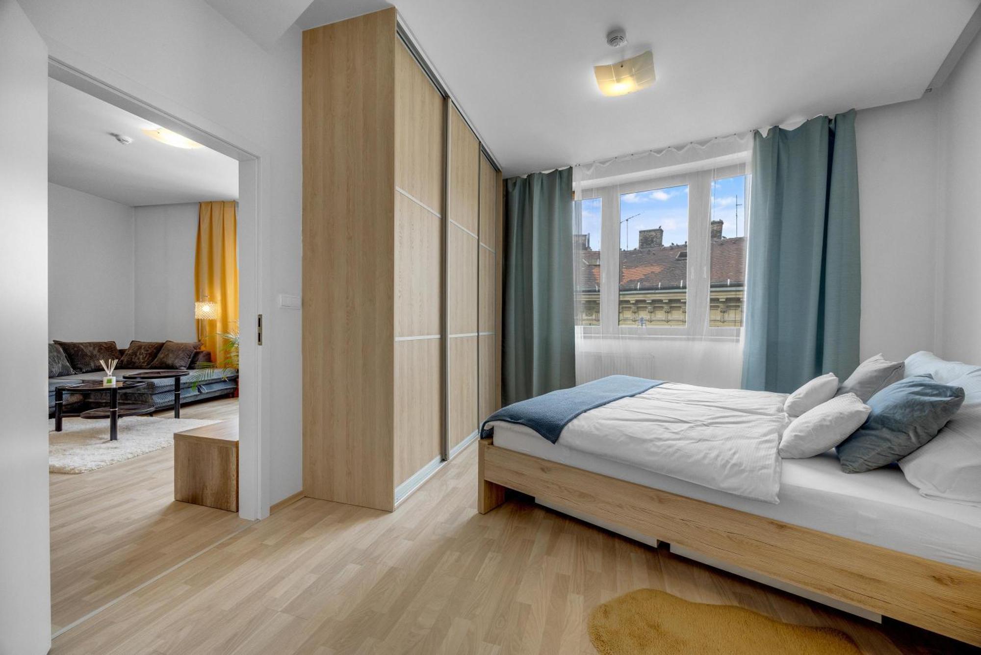 Revon Art-Deco Apartment Laurinska Bratislava Dış mekan fotoğraf